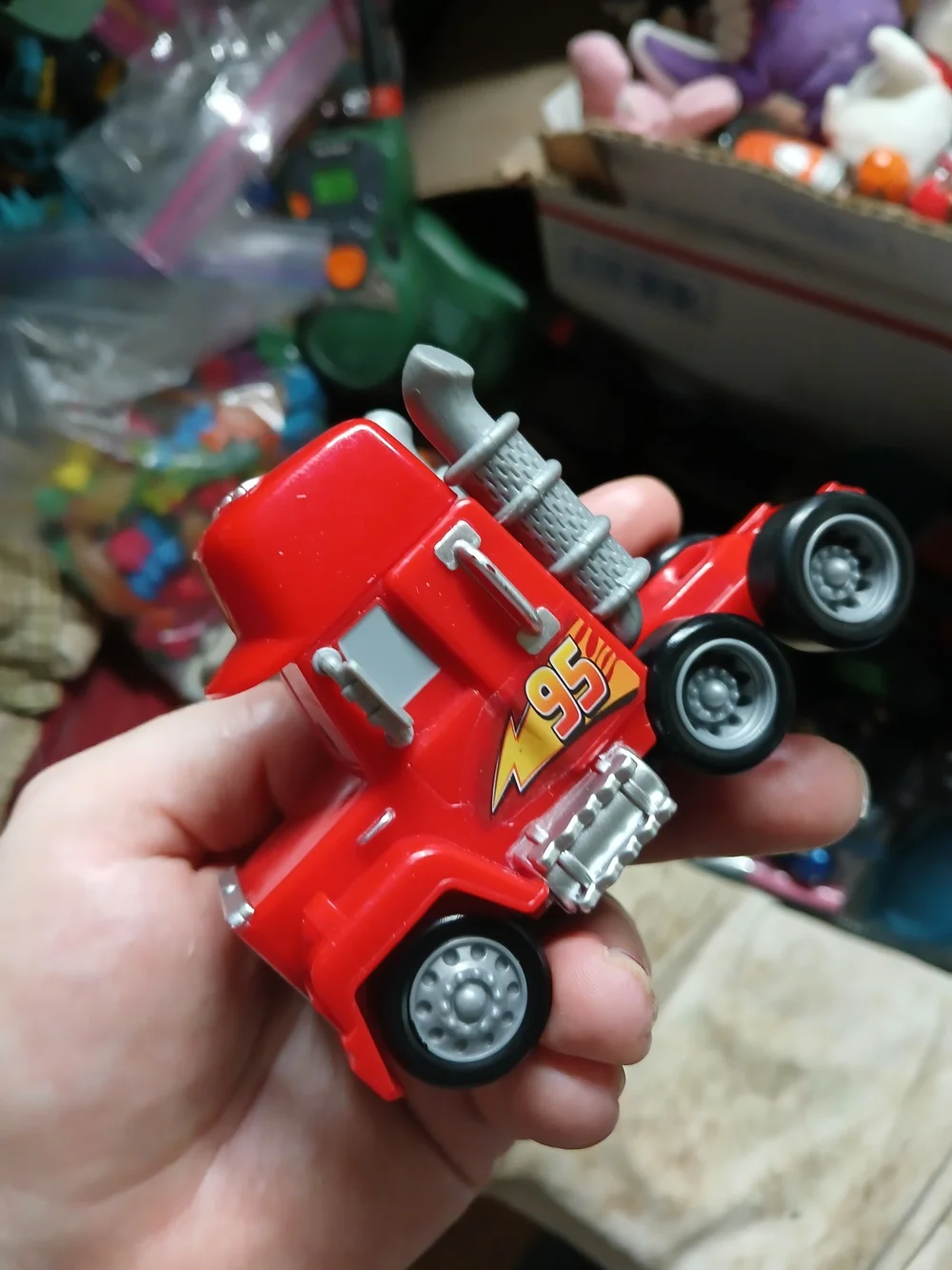 Mattel Disney Pixar Cars Mack Mini Racers Hauler.